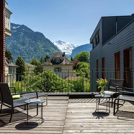 @ Backpackers * インターラーケン