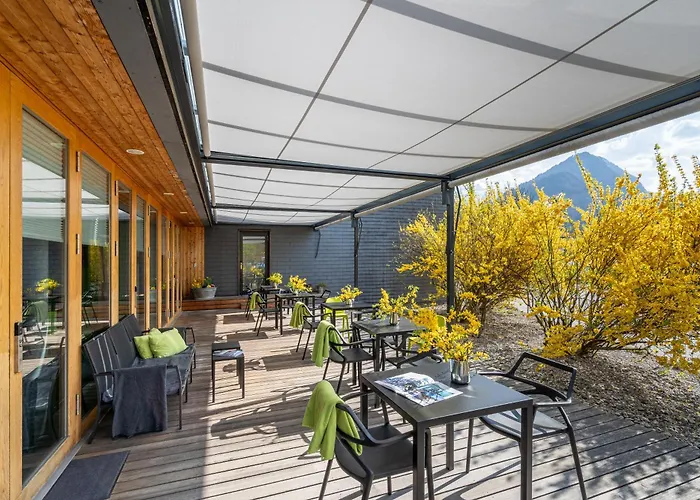 @ Backpackers 因特拉肯