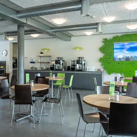 @ Backpackers Entrelagos